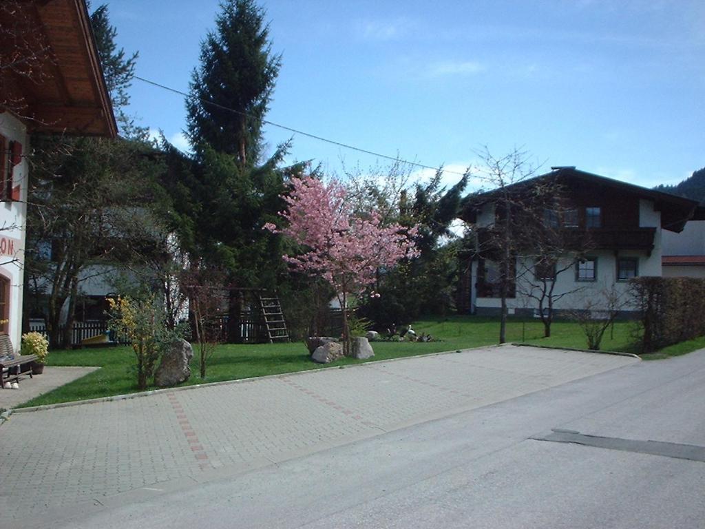 Pension Fuchs Brixen im Thale Esterno foto